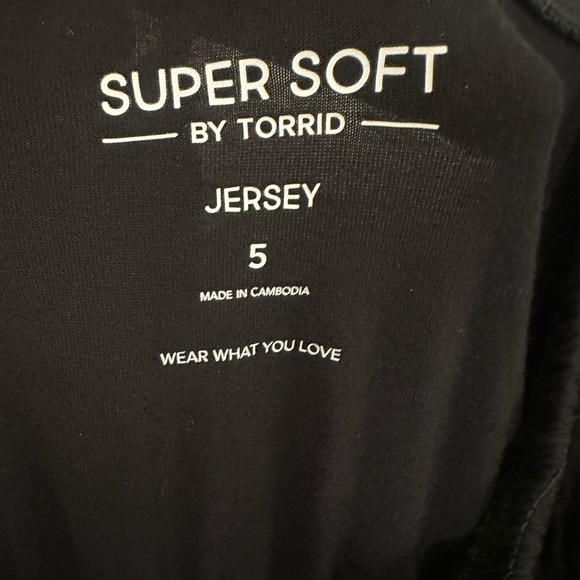 Torrid Super Soft Black Halter Dress With Pockets Size 5 - Picture 5 of 7